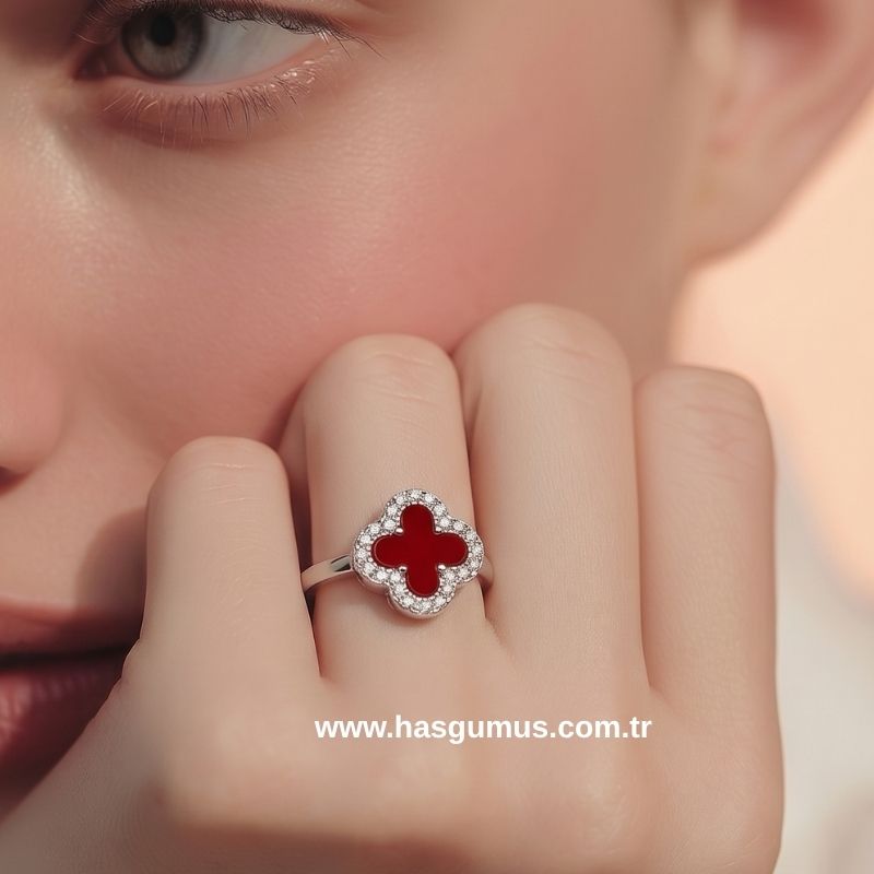 VAN CLEEF YÜZÜK