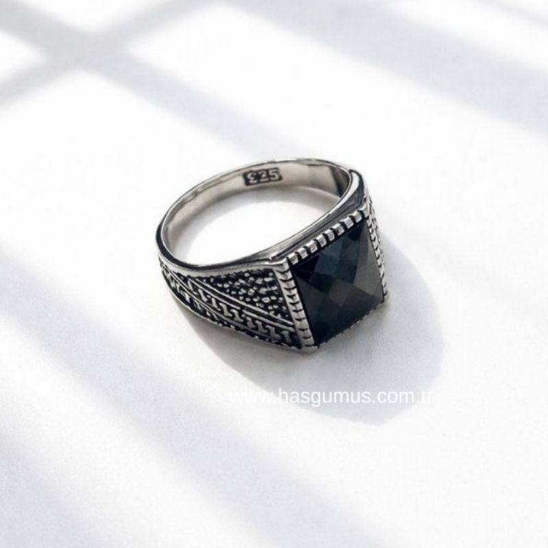 Klasik Erkek Yüzük