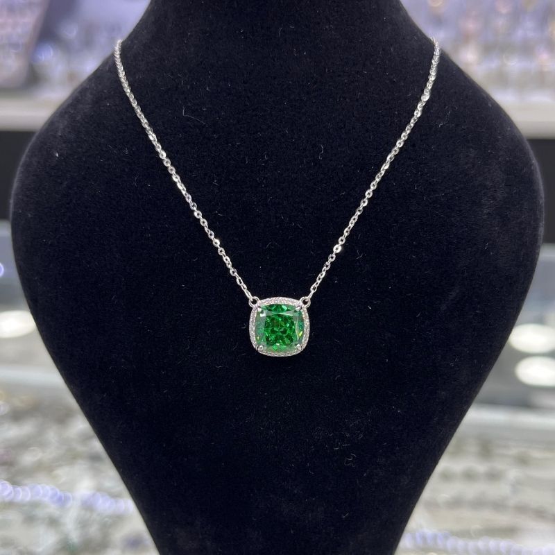 Mozanit Taşlı Kolye